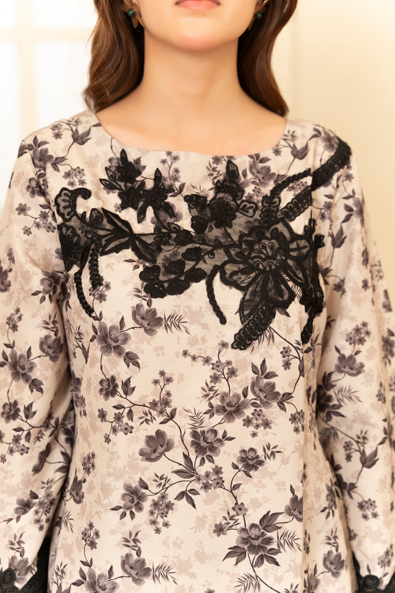 Elegant Three-Piece | TA-70